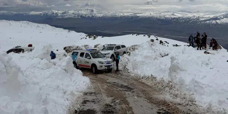 Kaybolduktan 112 Gün Sonra Bulunan Kadın Dağcının Cenazesi, Ağrı Dağı’ndan Indirildi