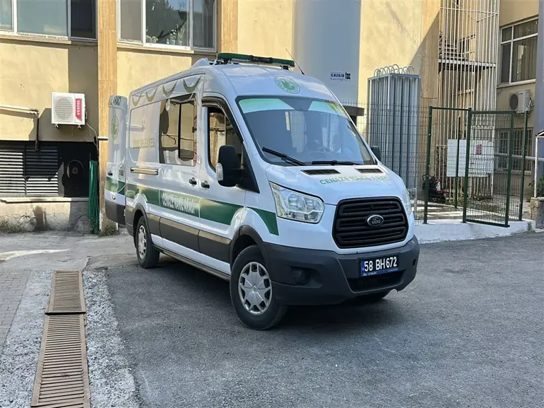 Kkka Hastalığı Şüphesiyle Tedavi Gören Kadın Öldü
