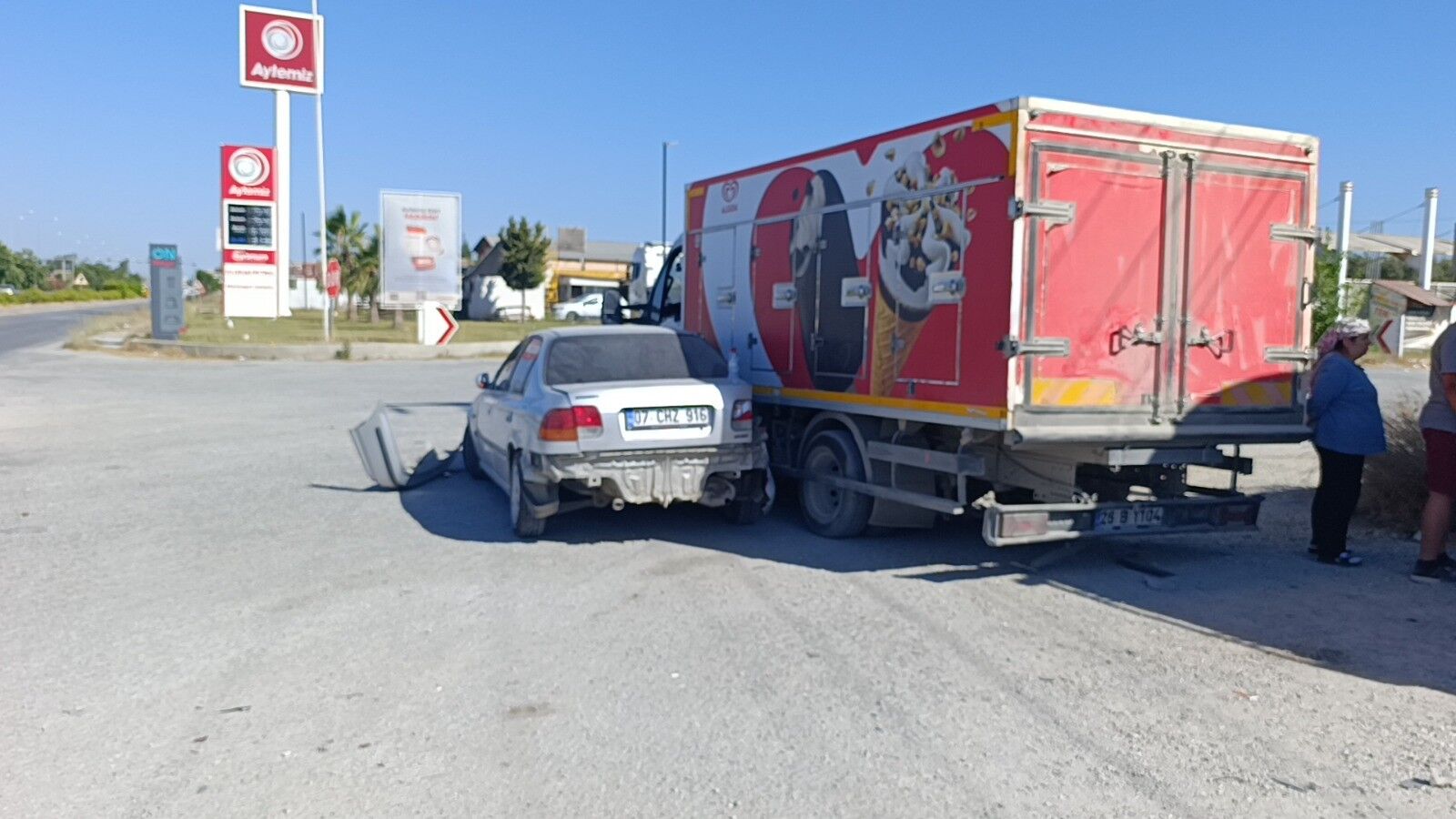 Manavgat'ta Korkutan Kaza Anne Ve Küçük Oğlu Yaralandı (3)