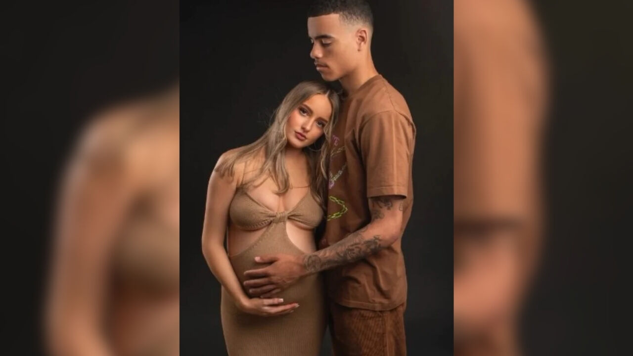 Mason Greenwood Evli Mi? Çocuğu Var Mı, Nişanlısı Harriet Robson Kimdir?