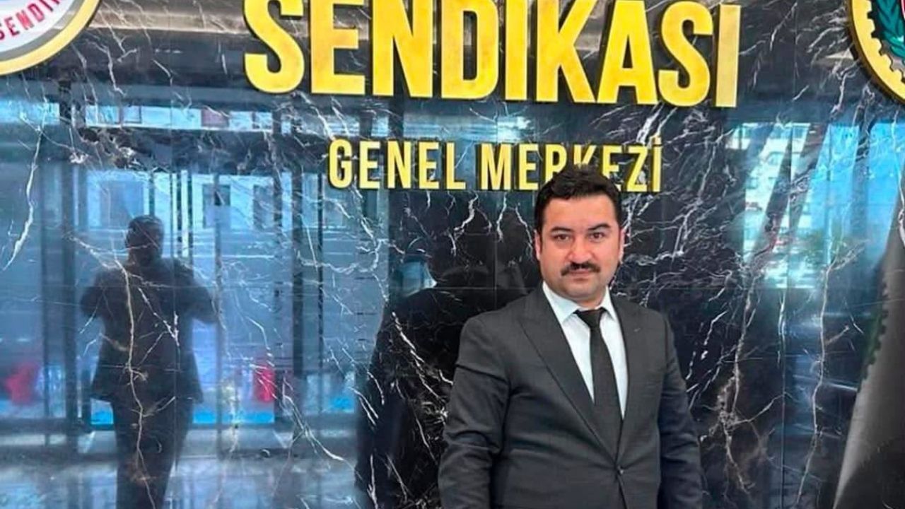 Öz Sağlık-İş'te Yaprak Dökümü! Şube Başkan Yardımcısı İstifa Etti