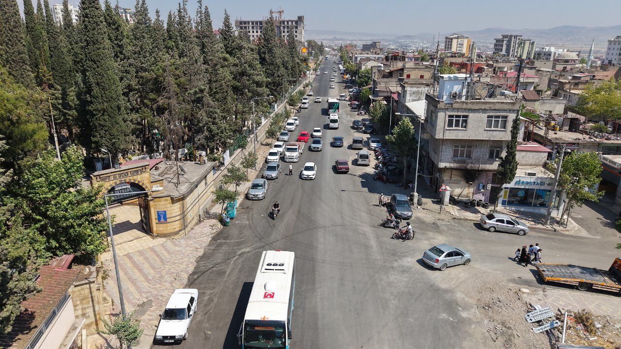 Şeyh Adil Ve Girne Caddeleri Sıcak Asfaltla Yenilendi! (3)