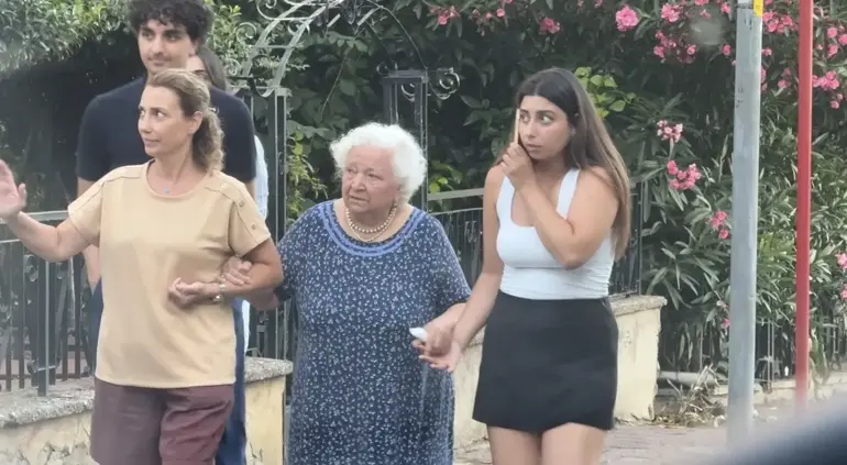 Şişli’de Annesiyle Yaşadığı Evde 3’Üncü Kattan Düşen Ayşe Bilge Hayatını Kaybetti