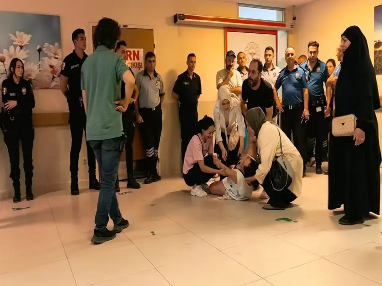 Site Havuzunda Hareketsiz Bulunup Hastanede Ölen Kadir, Gaziantep'te Toprağa Verilecek