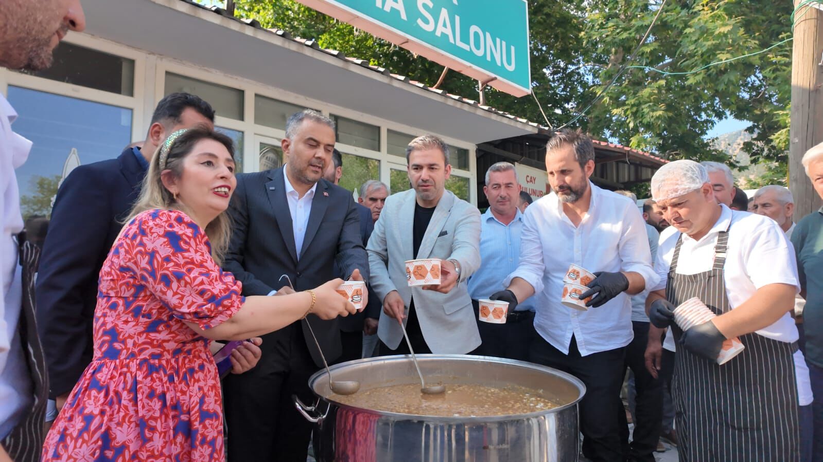 Tekir Mahallesi’nde Vatandaş Sordu, Başkan Toptaş Tek Tek Yanıtladı (1)