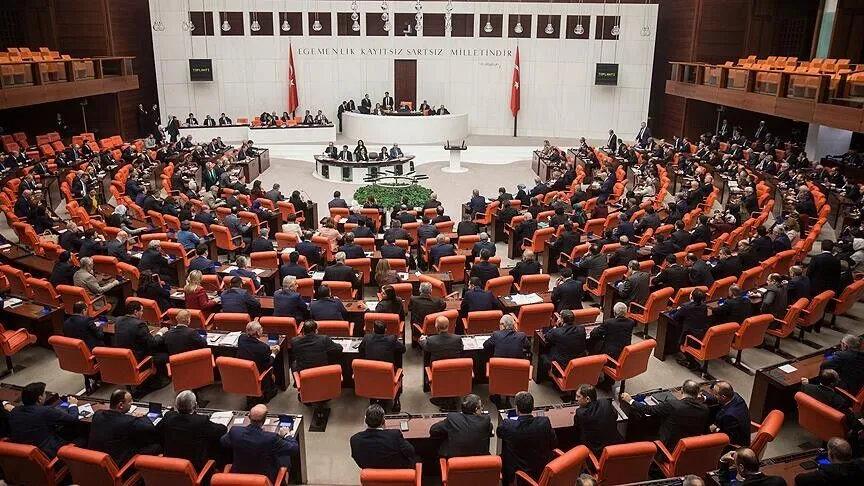 Öğrenci affı kabul edildi: Kayıt sildiren ve kaydı silinenlere büyük fırsat