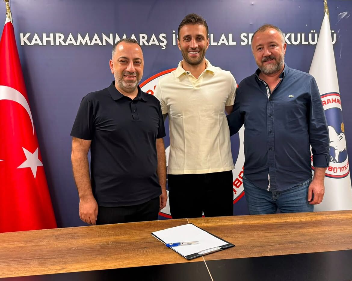 Yeniden Hoş Geldin Alpaslan Öztürk!Geçtiğimiz Sezon Formamızı Giyen Alpaslan Öztürk, Kulübümüzle (2)