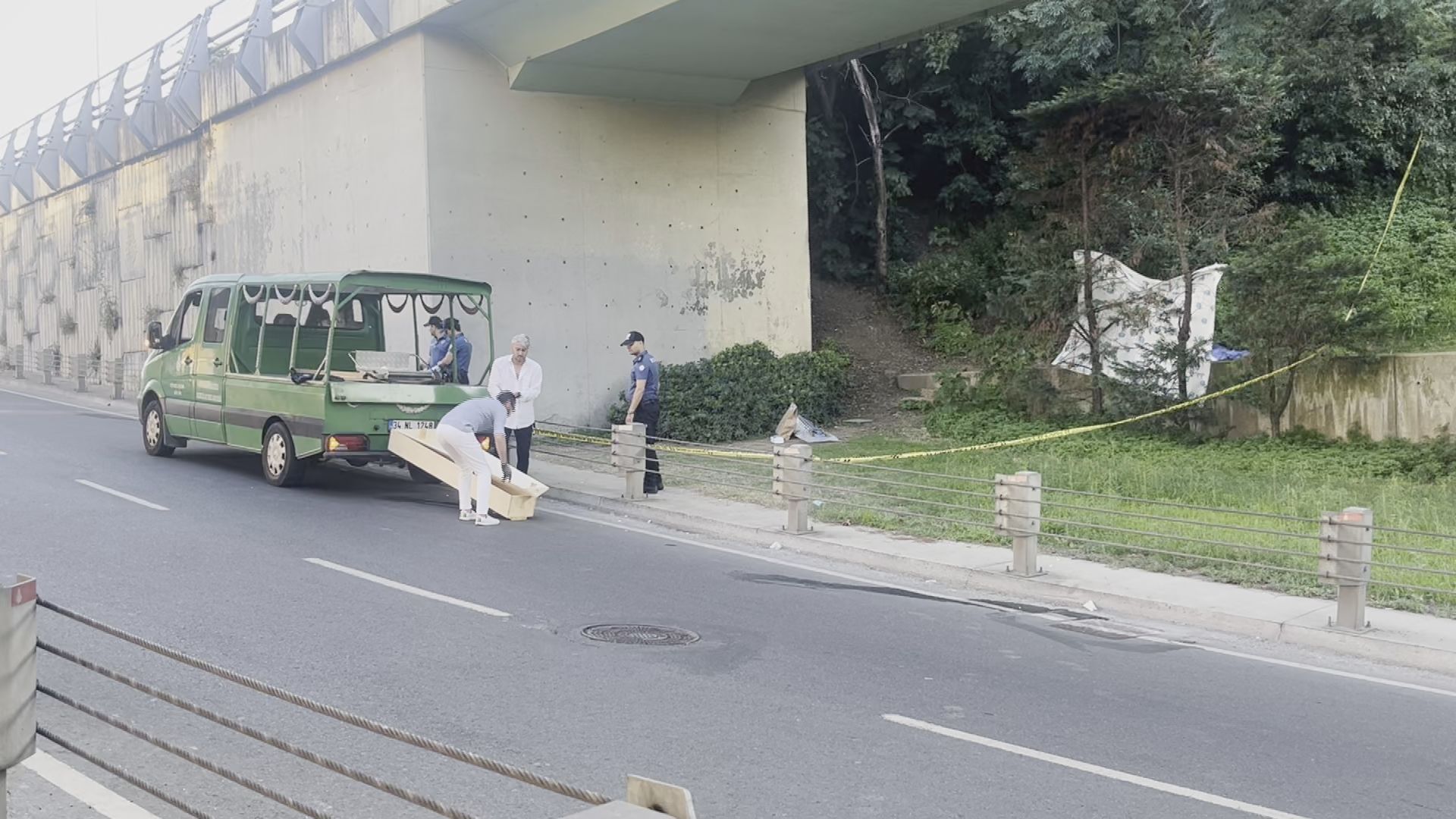 Yol Kenarında Bulunan Cesdin 46 Suç Kaydı Olduğu Ortaya Çıktı (6)