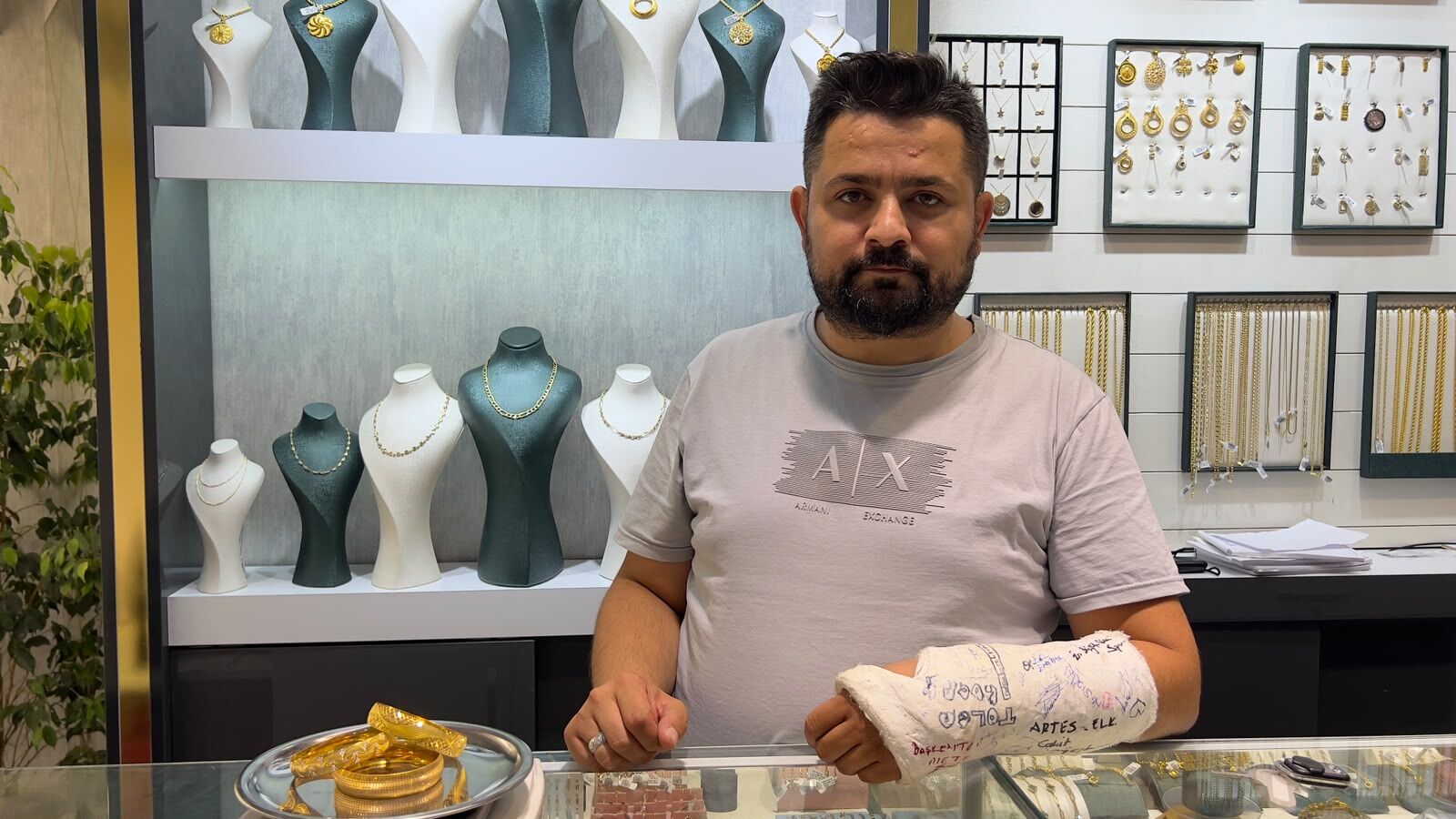 580 Bin Liralık Bilezik Hırsızlığı! Esnaf Şüpheliyi Böyle Yakaladı (3)