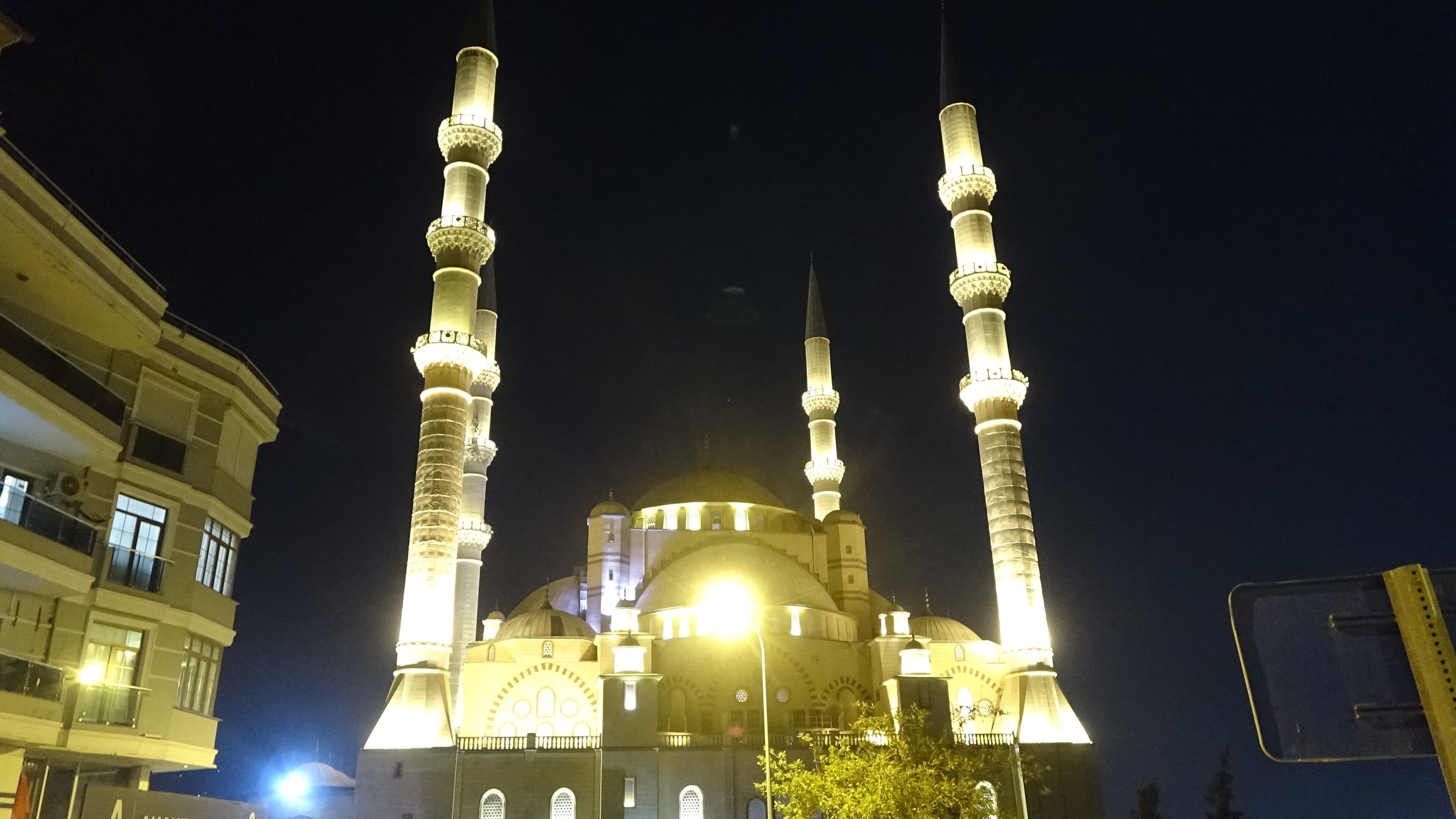 Kahramanmaraş'ta kandil gecesinde 10 bin kişi buluştu