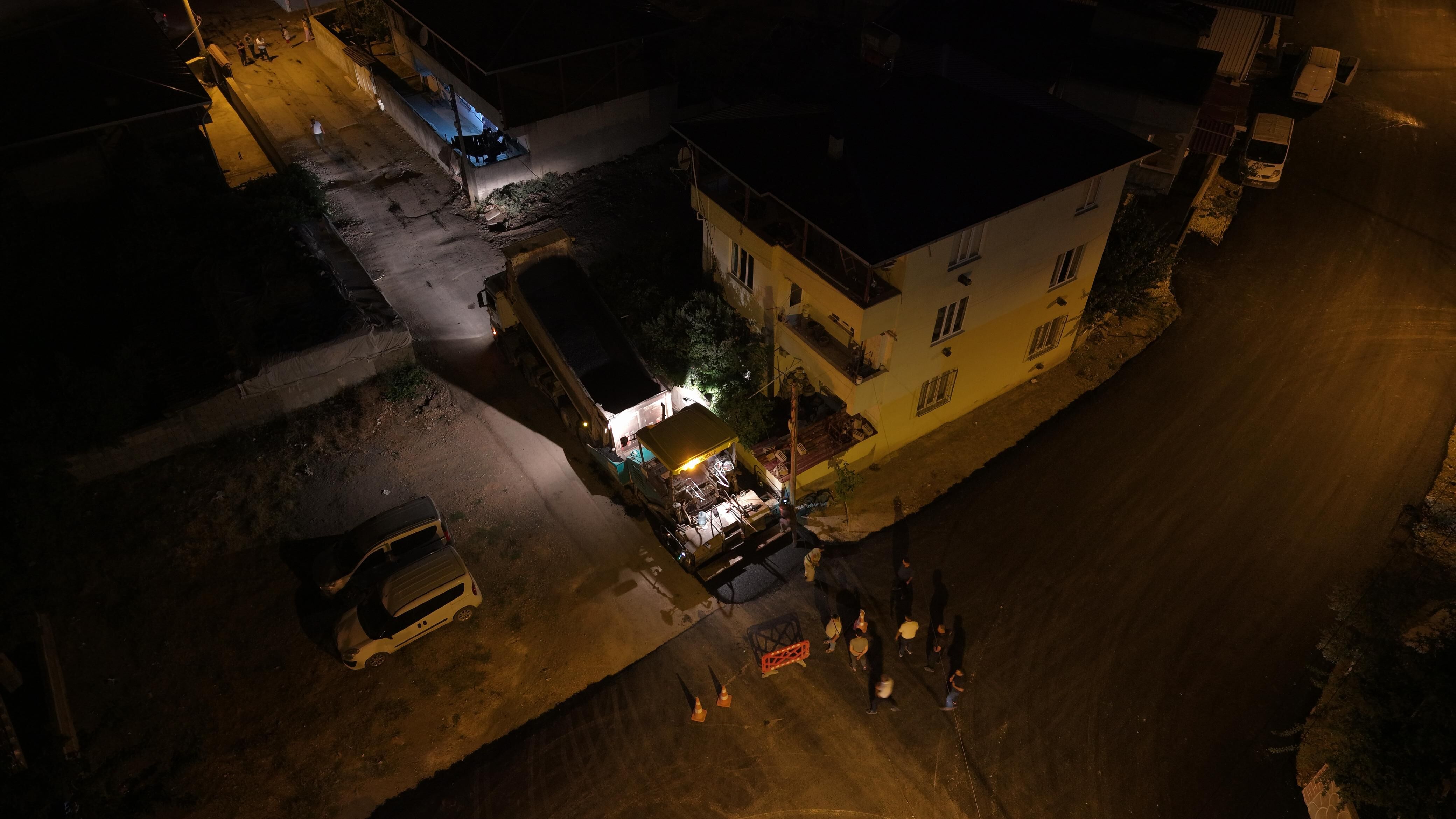 Kahramanmaraş’ta yollar yenileniyor: Ekipler Yahya Kemal’de
