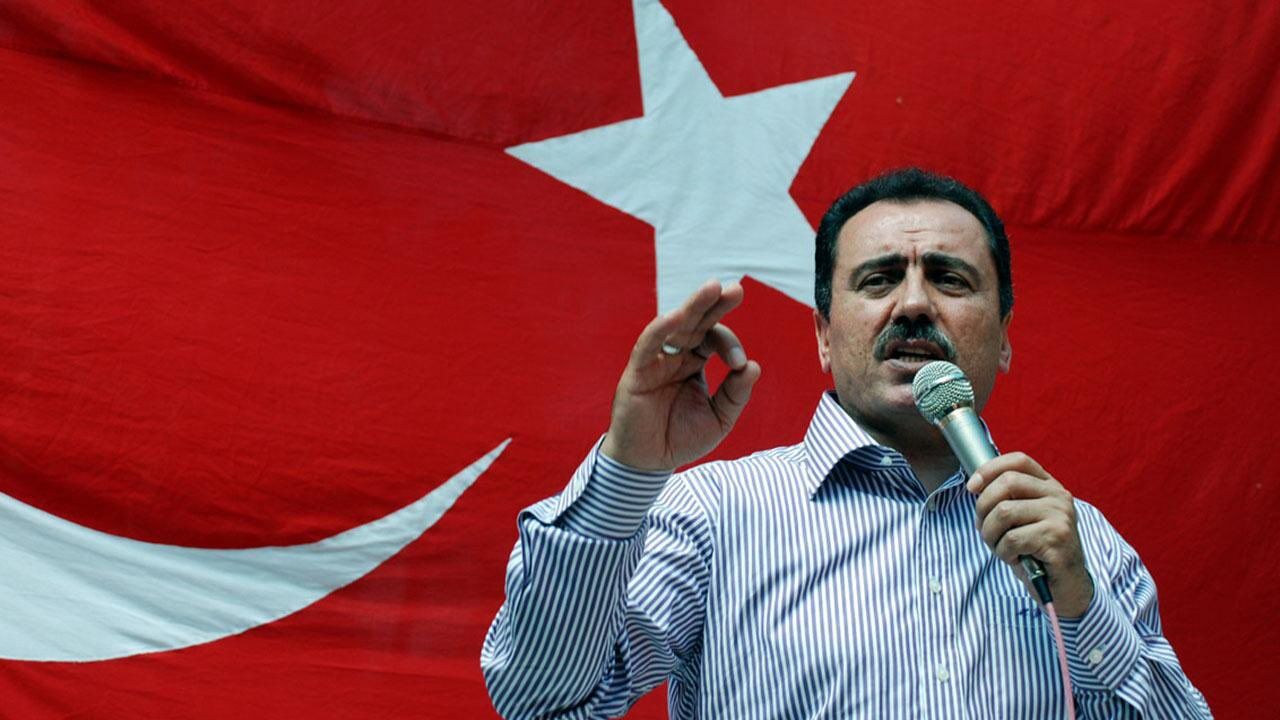 Bakan Gürlek, Muhsin Yazıcıoğlu'nun ailesini kabul edecek-1