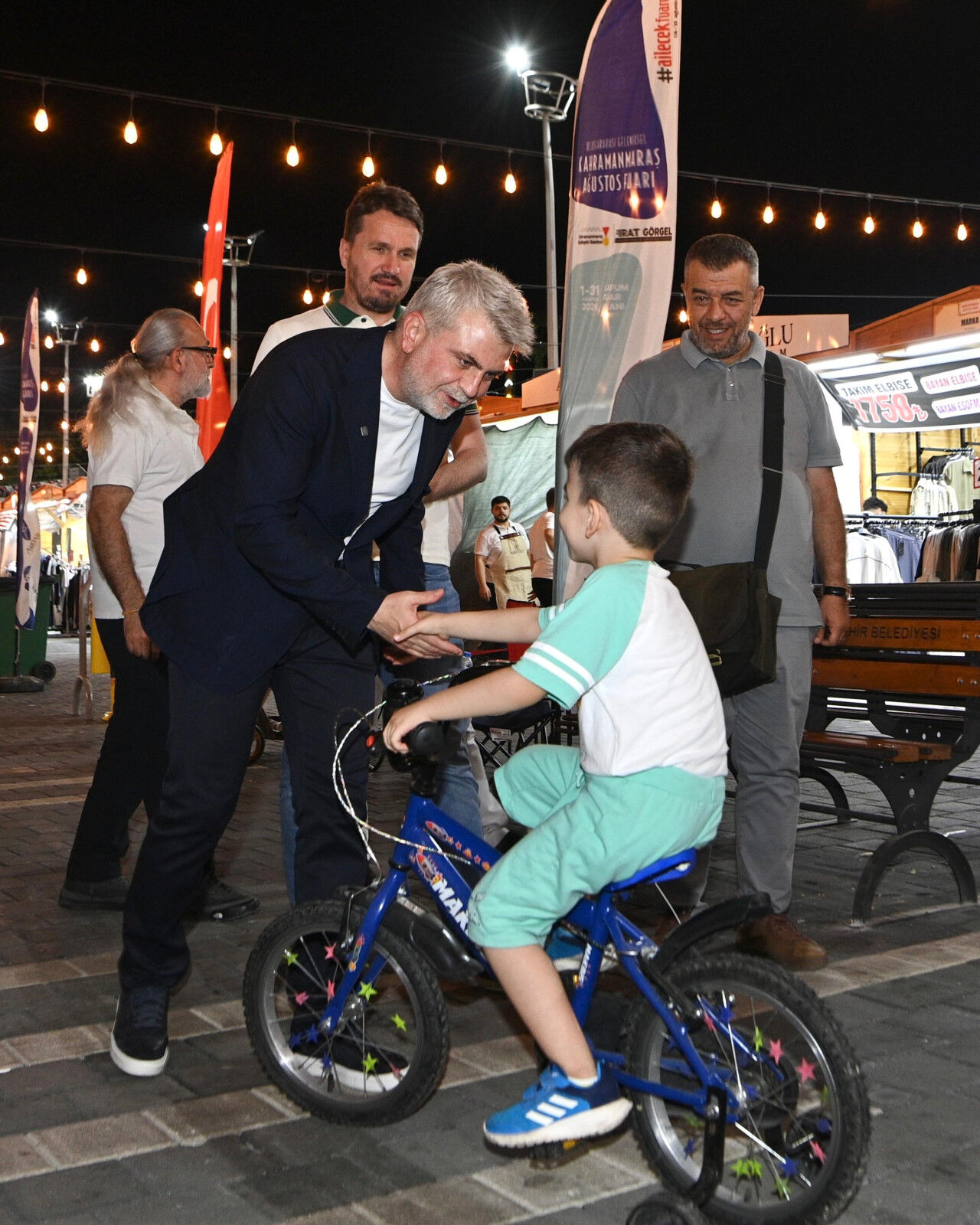 Başkan Görgel, Ağustos Fuarı’nda Esnaf Ve Vatandaşlarla Buluştu (2)