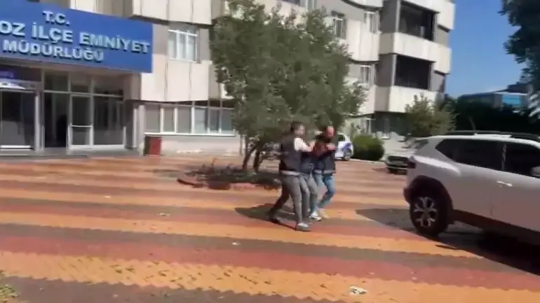 Beykoz’da Parkta Tartıştığı Kişiyi Öldürdü; Bankta Bulduğum Bıçağı Savurdum