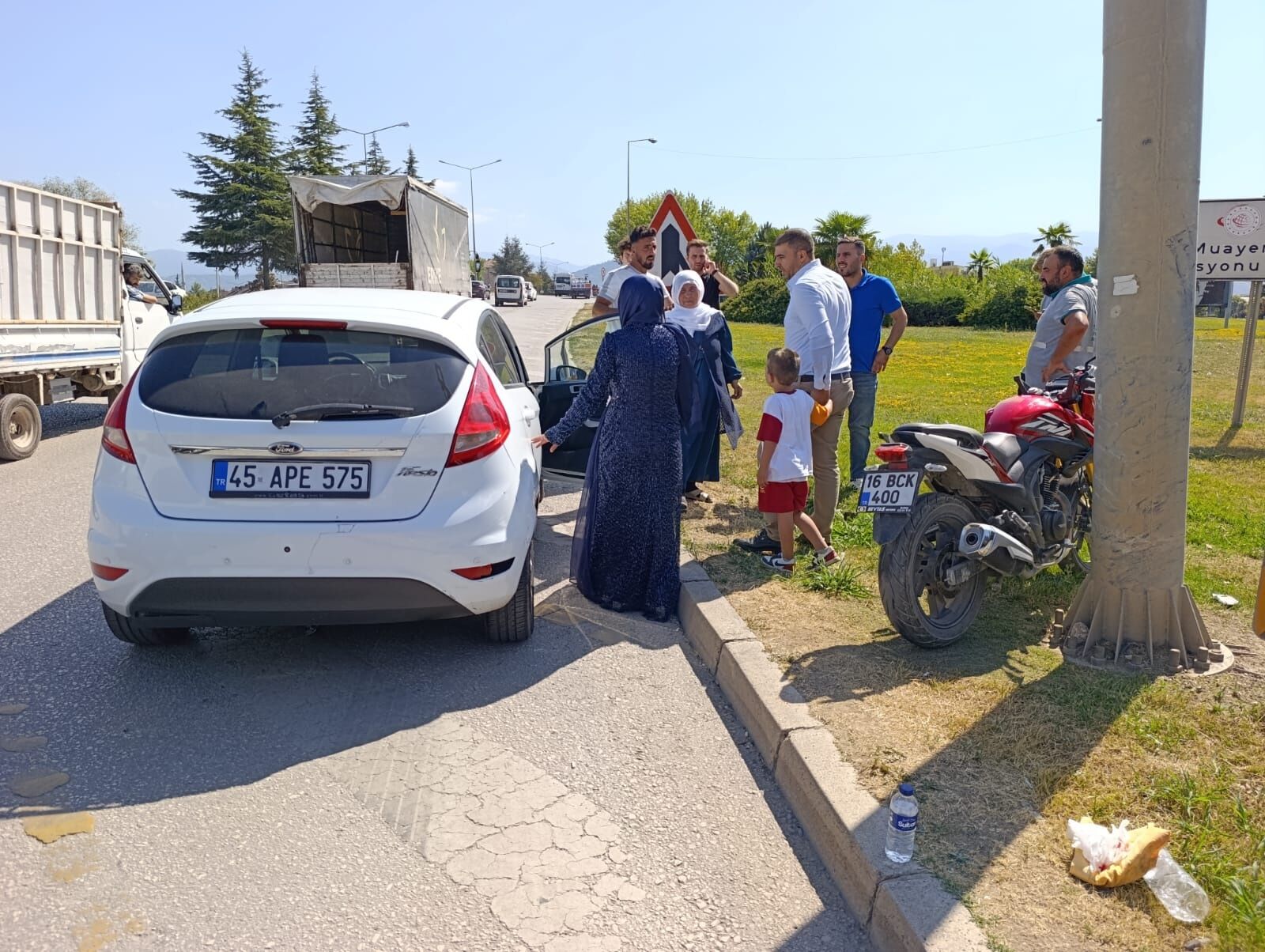 Bursa'da Kavşakta Feci Motosiklet Kazası (3)
