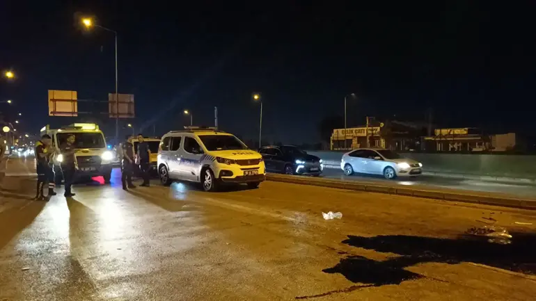 Bursa'da Otomobil Refüje Çarptı; 1 Ölü, 1 Ağır Yaralı