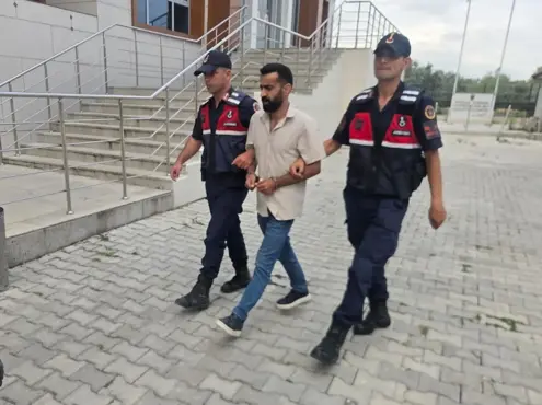 Canlı Yayında, Genç Kızlara Gazinoda Çalışma Çağrısı Yapan Şüpheli Tutuklandı-1