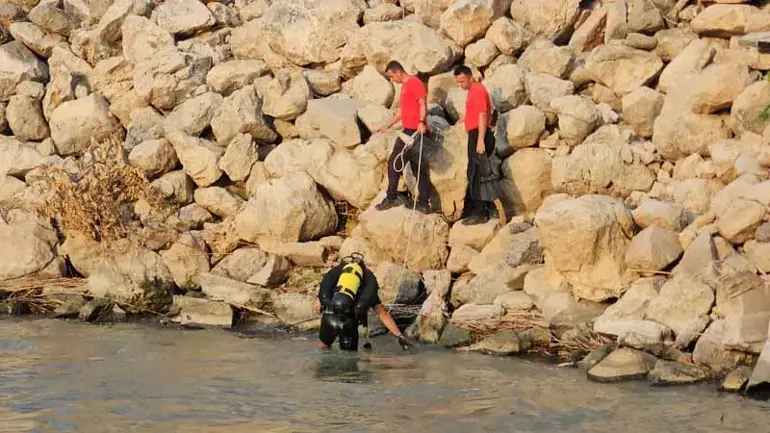 Ceyhan Nehri'nde Kaybolan 2 Çocuk Için Arama Çalışmaları 2'Nci Günde