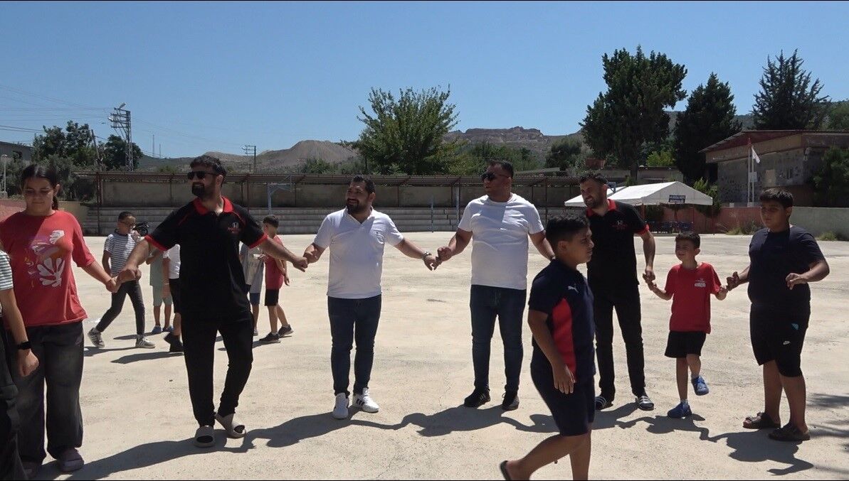 Çocukların Mutluluğu Için Kilometreleri Aştılar
