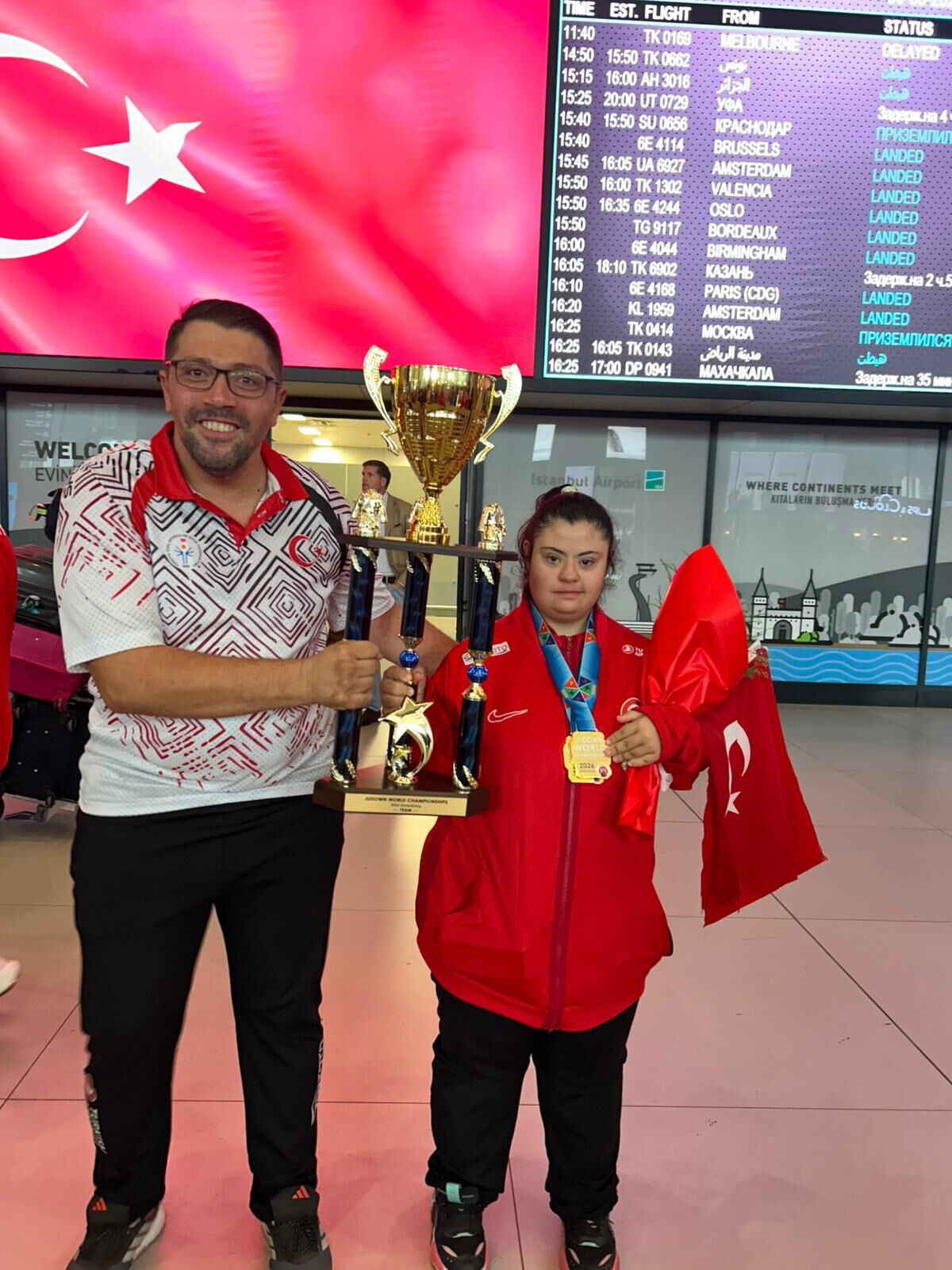 Down sendromlu Zeynep Sude, kendini korumak için başladığı judoda dünya şampiyonu oldu-2