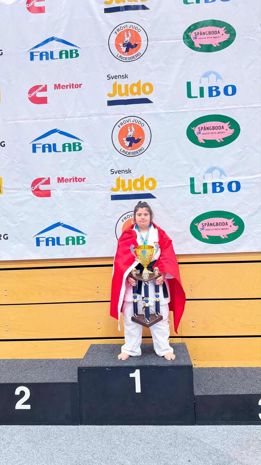 Down sendromlu Zeynep Sude, kendini korumak için başladığı judoda dünya şampiyonu oldu-1