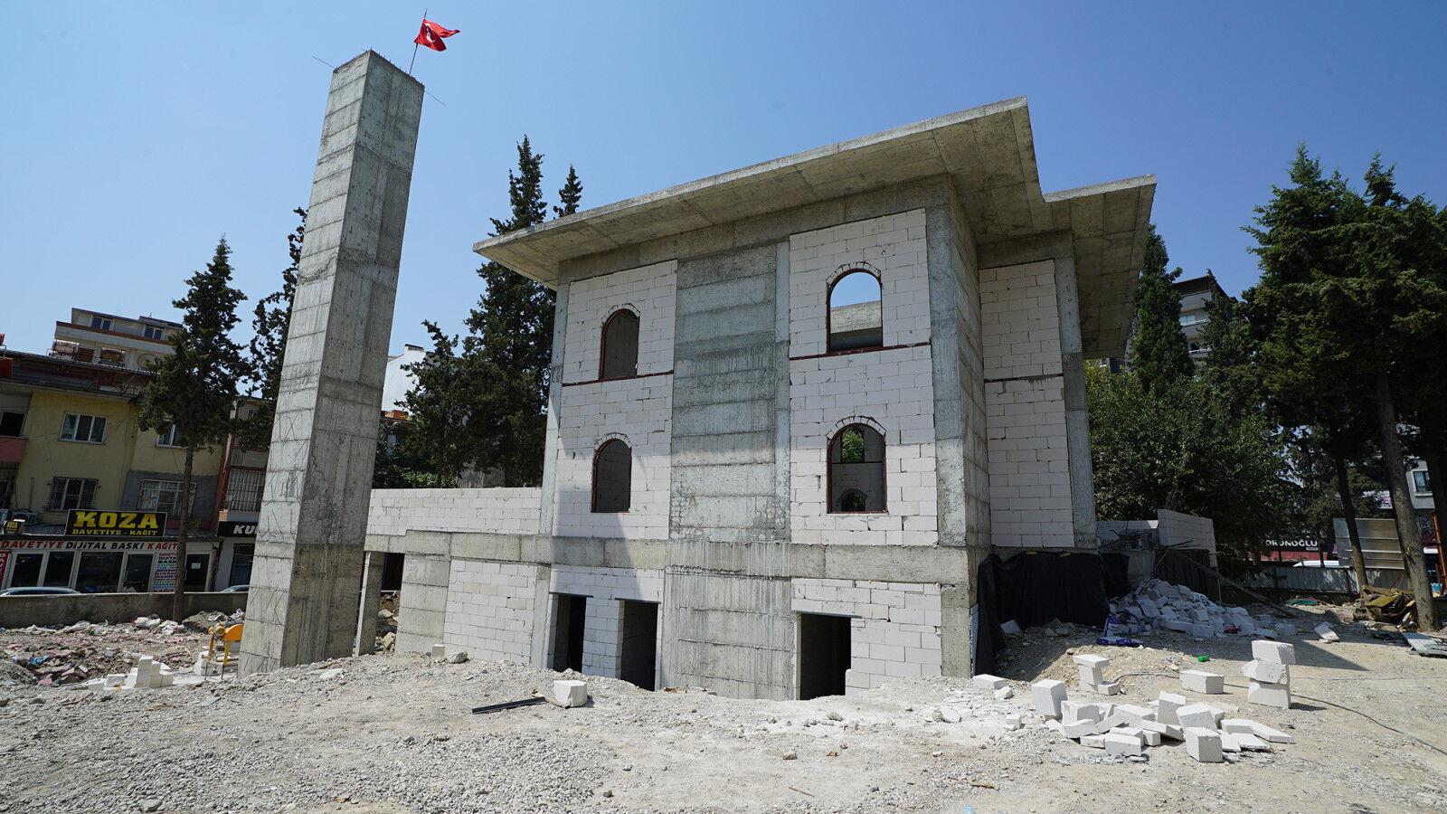 Depremde Hasar Alarak Yıkılan Fatma Gölcü Camii, Hızla Yükseliyor (2)