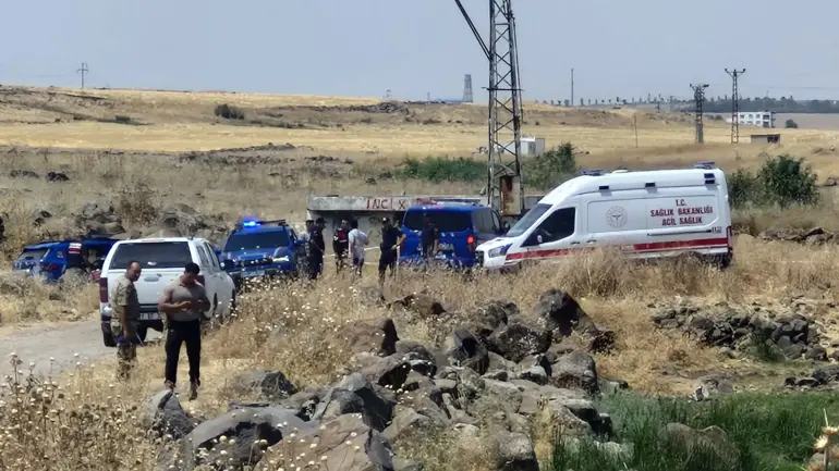Diyarbakır’da Arazide Kadın Cesedi Bulundu; 2 Gözaltı