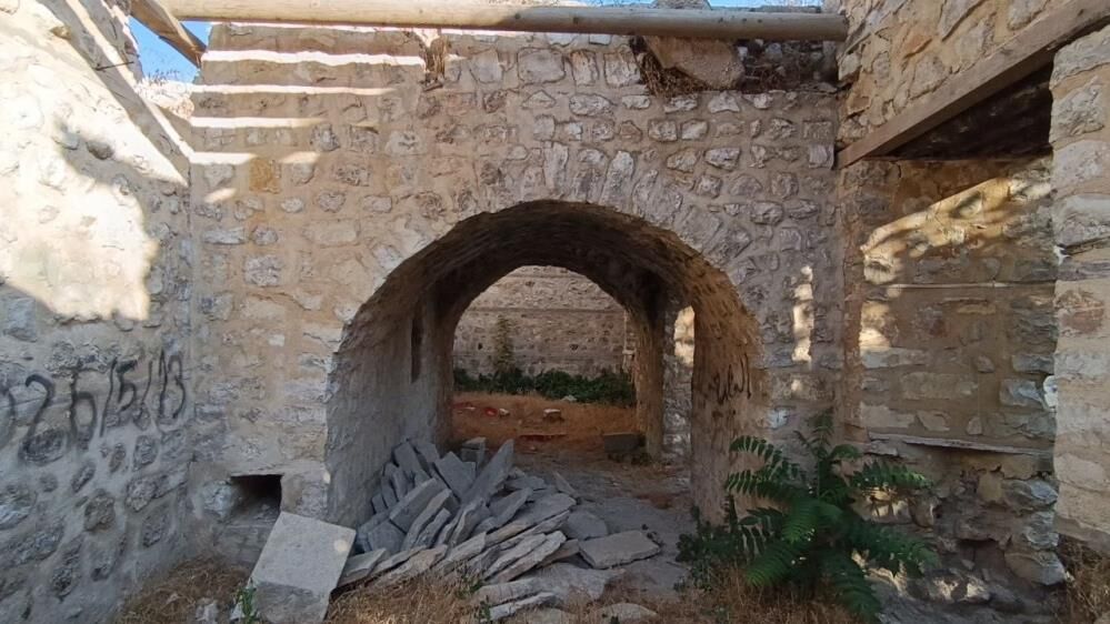Dulkadiroğlu'ndaki Tarihi Yapılar Restore Edilmeyi Bekliyor (3)