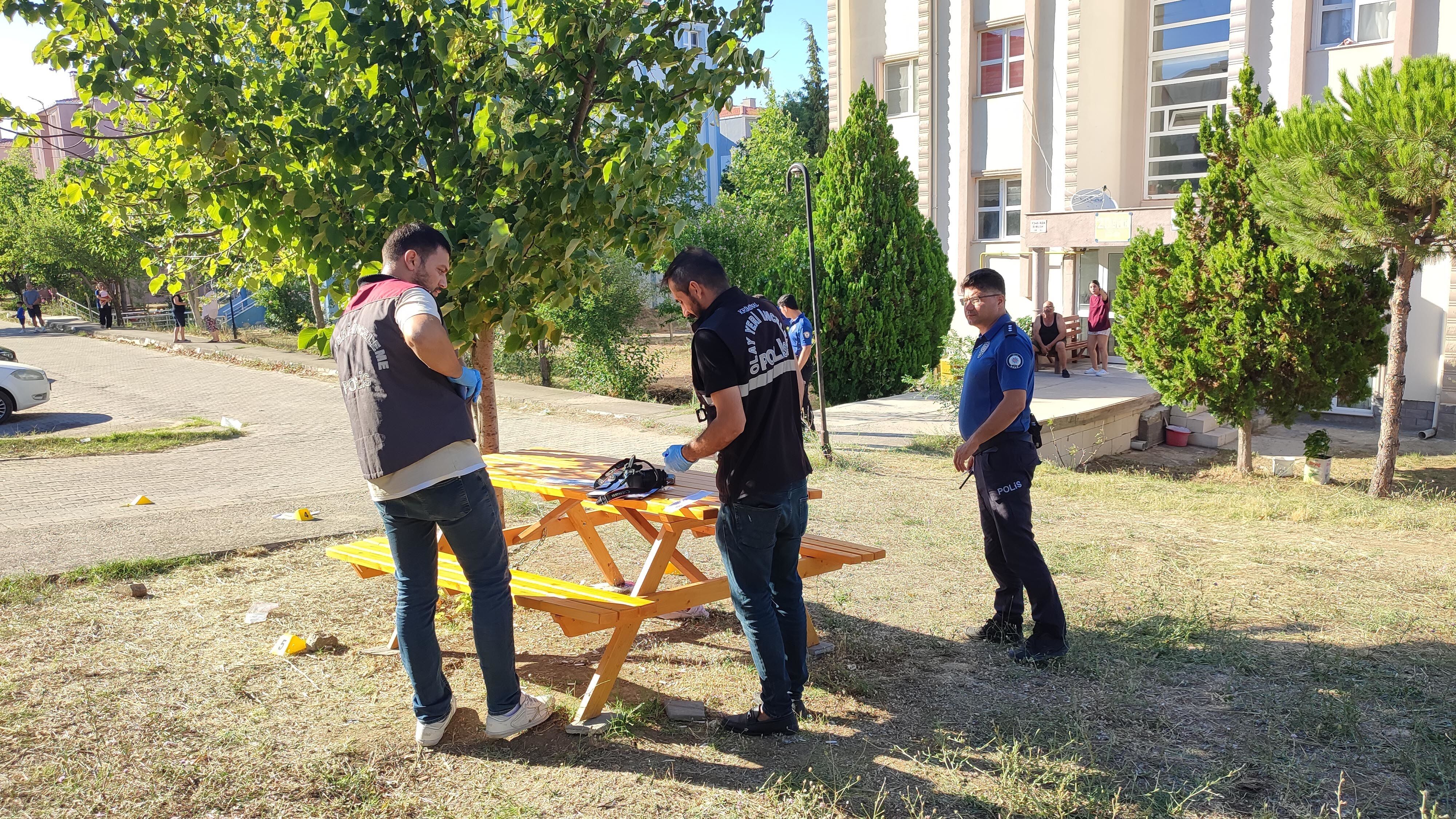 Emekli polisin tabancayla vurduğu komşusu, 3 günlük yaşam mücadelesini kaybetti-1