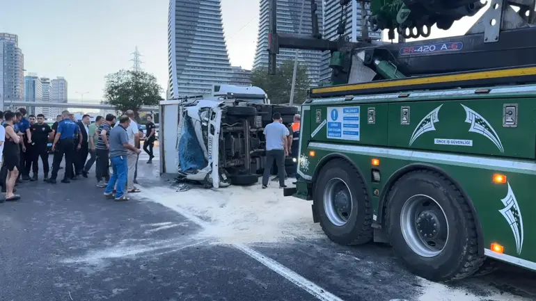 Esenyurt'ta 11 Aracın Karıştığı Zincirleme Kaza; 2'Si Ağır 6 Yaralı
