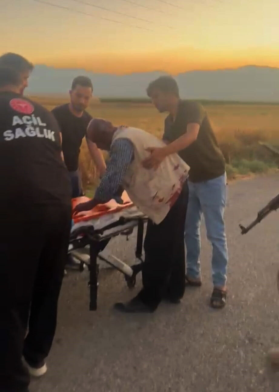 Gaziantep'te Hayvan Otlatma Kavgası Büyüdü! Baba Ile Oğlu Sopalarla Yaralandı (2)