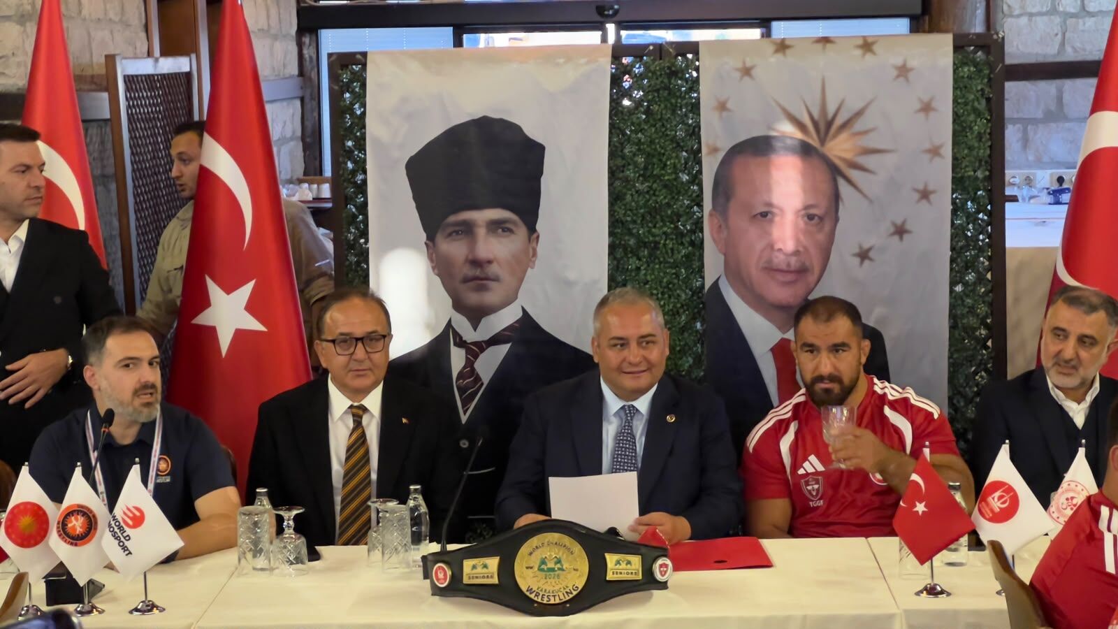 Kahramanmaraş Geleneksel Ağustos Fuarı Kapsamında Düzenlenecek Karakucak Güreşleri İçin Ödüller Açıklandı-1