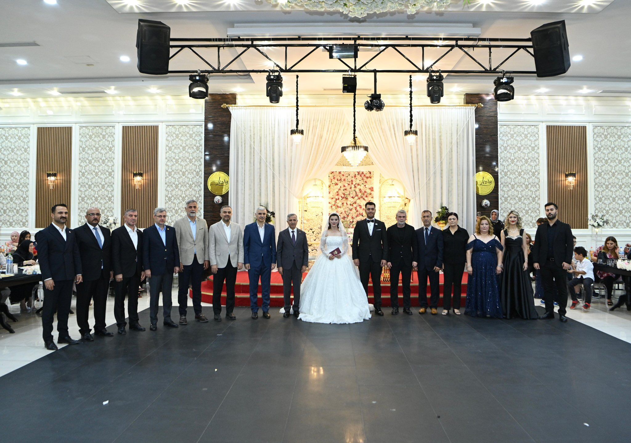 Kahramanmaraş Valisi Ünlüer, Şehit Kızının En Mutlu Gününde Yanında Oldu (2)