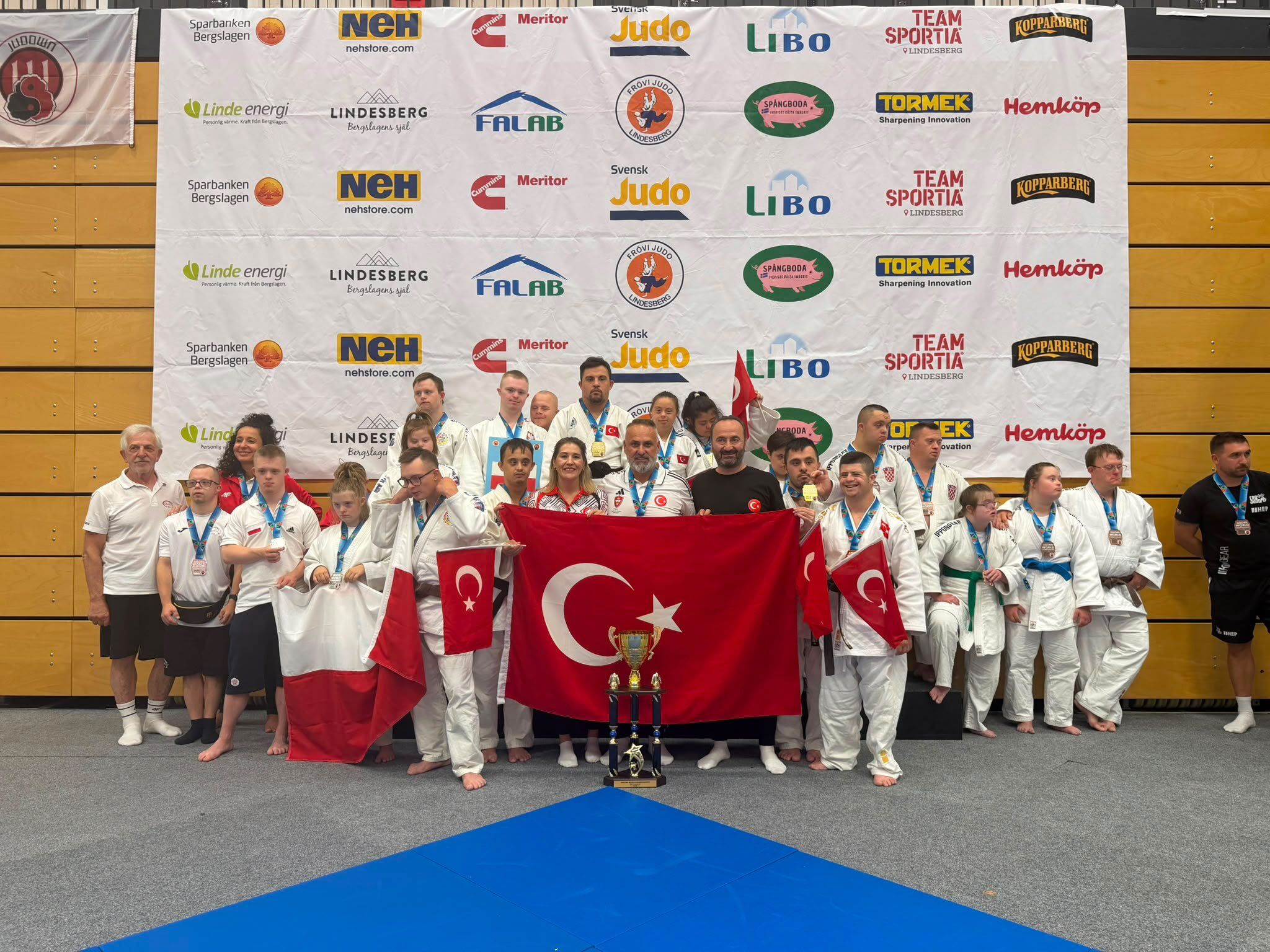 Kahramanmaraşlı Zeynep Sude Dünya Şampiyonu Oldu (2)