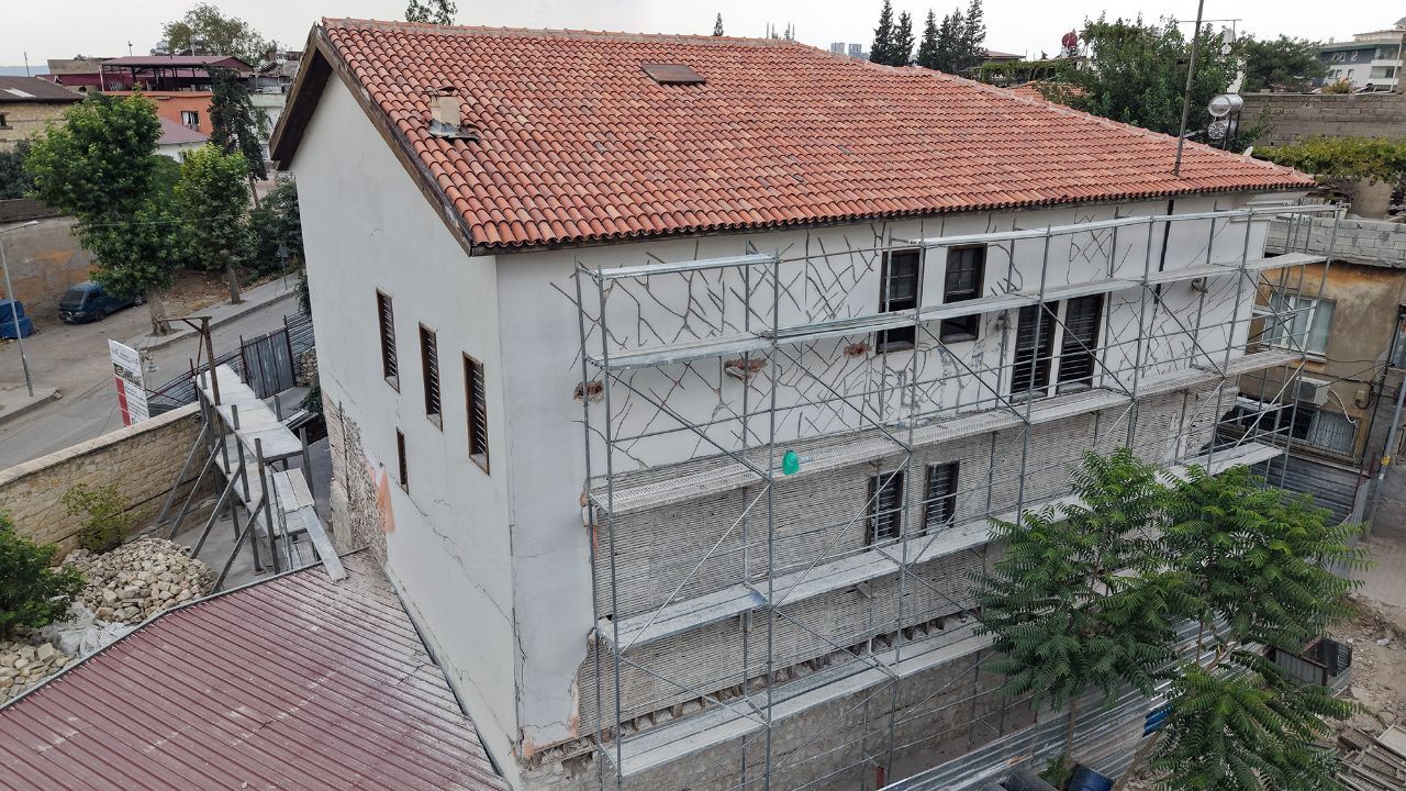 Kahramanmaraş’ta 100 Yılı Aşkın Mazisi Bulunan Tarihi Kocabaş Konağı Restore Ediliyor (10)