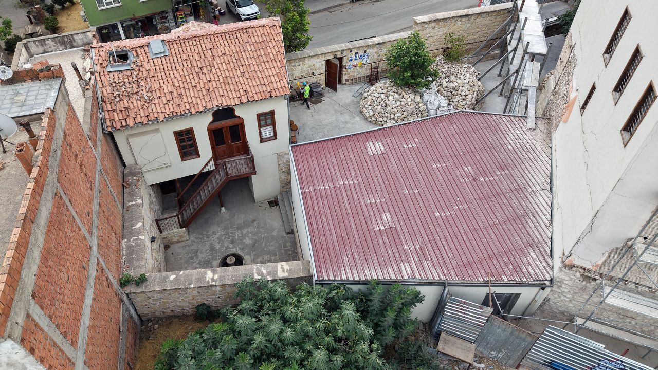 Kahramanmaraş’ta 100 Yılı Aşkın Mazisi Bulunan Tarihi Kocabaş Konağı Restore Ediliyor (11)