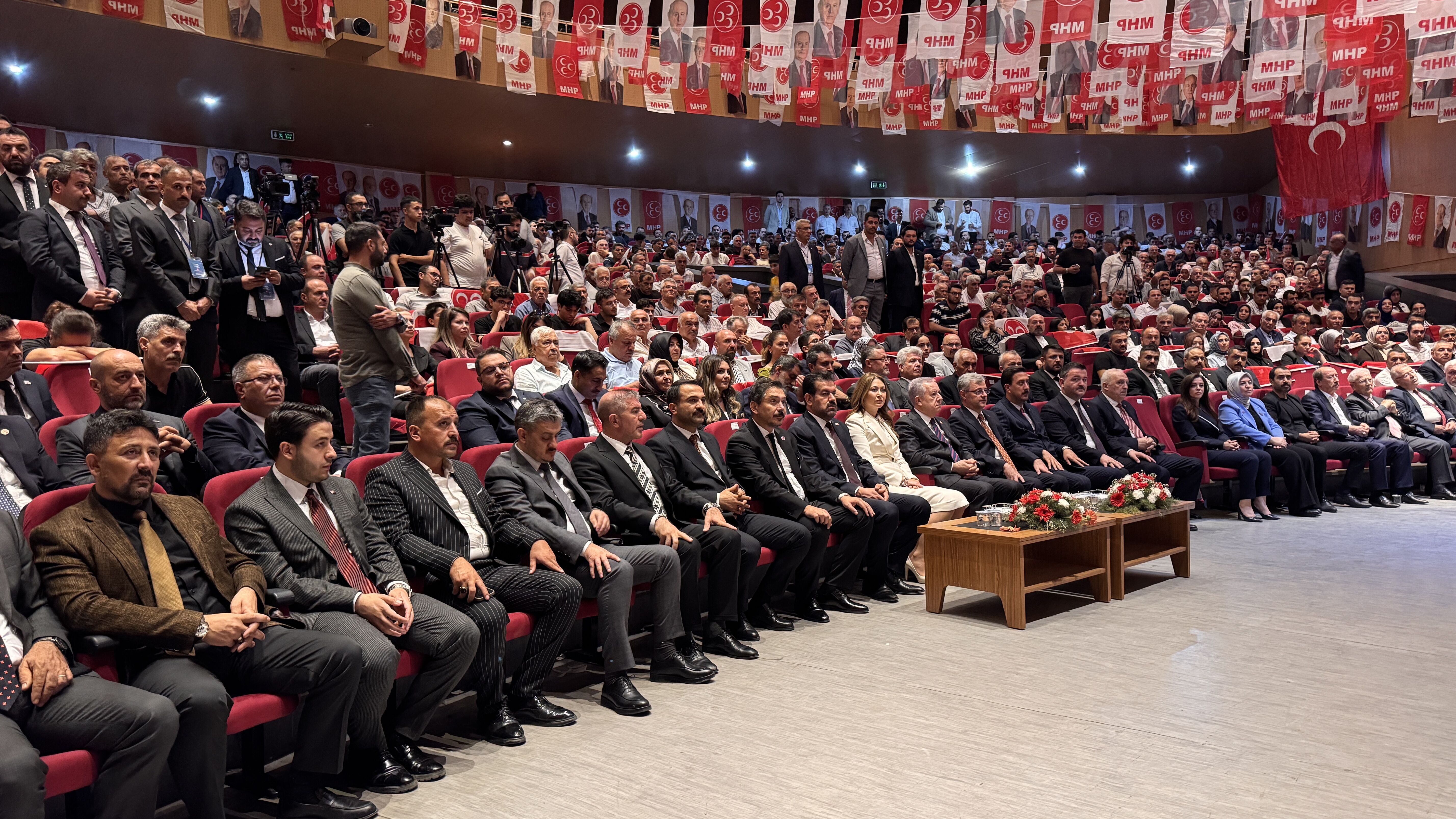 Kahramanmaraş’ta Mhp Kongresi Mansur Metehan Güven Tazeledi (1)