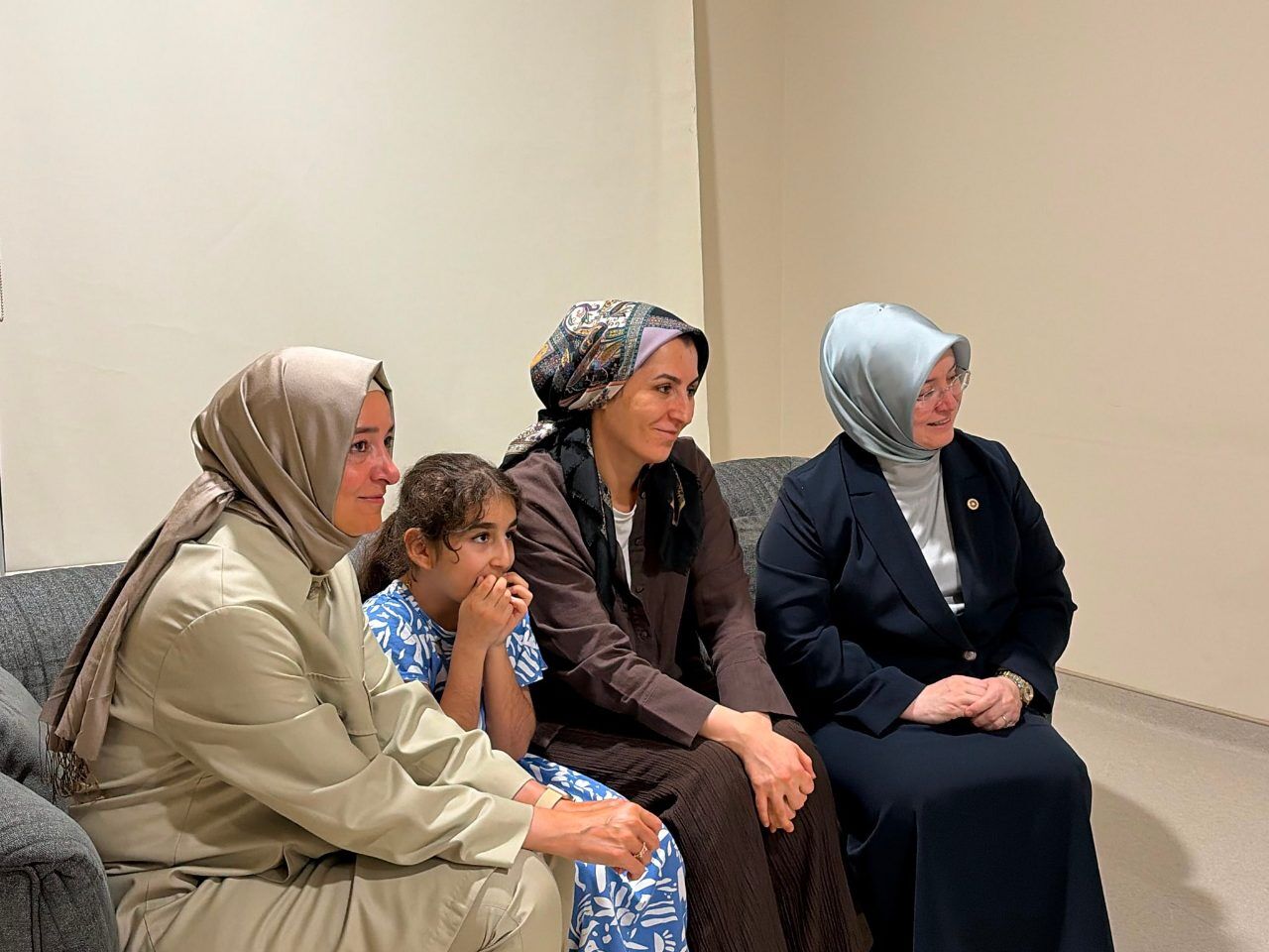 Kahramanmaraş'ta Okul Saldırısında Yaralanan Öğrenciye Hastane Ziyareti (1)