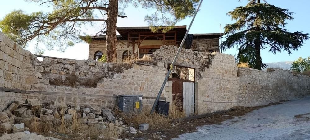 Kahramanmaraş'ta tarihi yapılar yok olma tehlikesiyle karşı karşıya