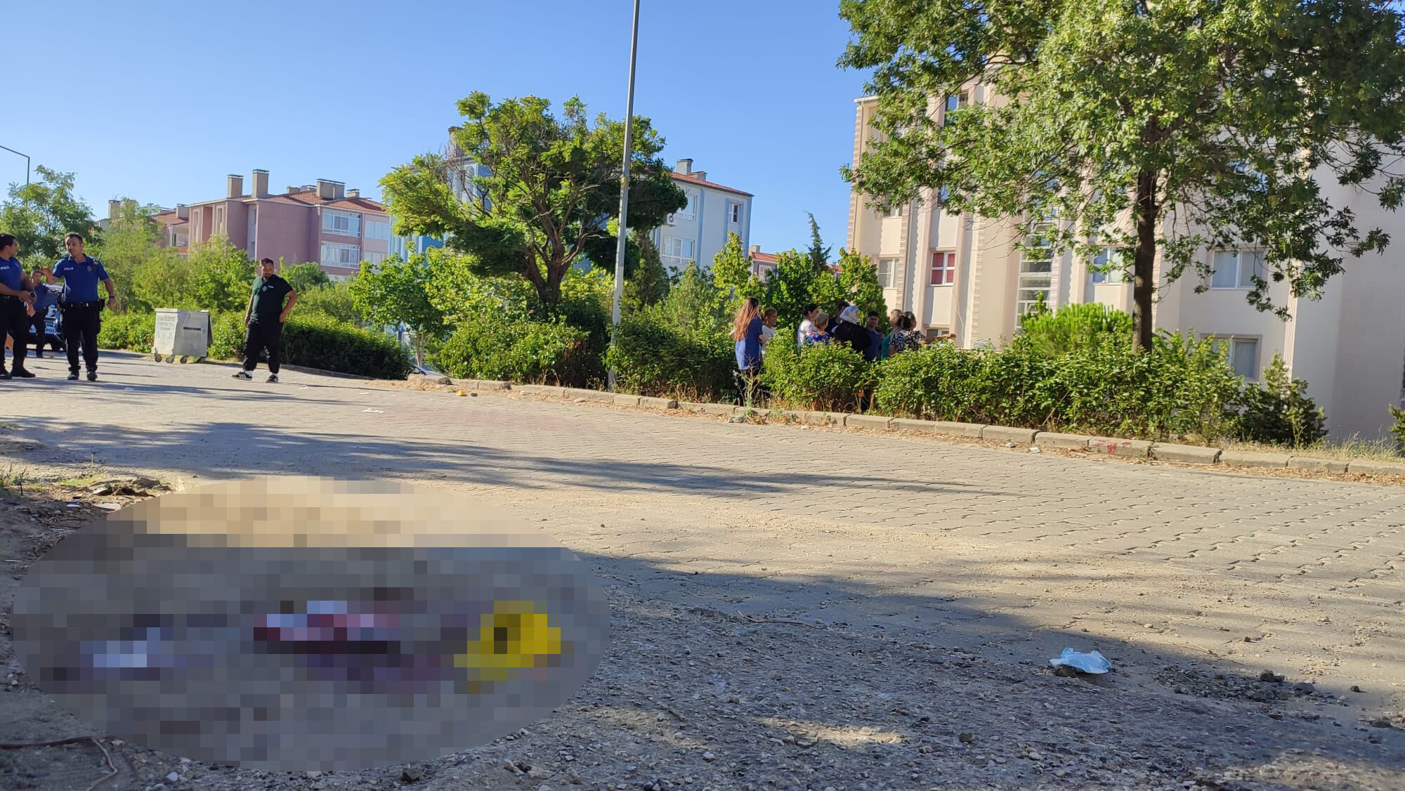 Komşularına Kurşun Yağdıran Emekli Polis Tutuklandı! Edirne'de Dehşetin Nedeni Ortaya Çıktı (2)