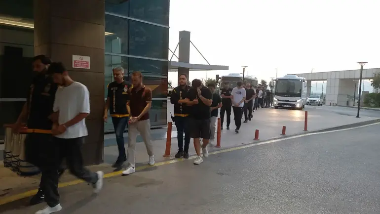 Manisa Merkezli 5 Ilde Suç Örgütü Operasyonu Şüphelileri Adliyede