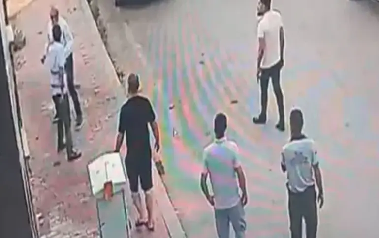 Milletvekilini Bıçaklayan Keleş, Yeni Parti'den Ihraç Edildi