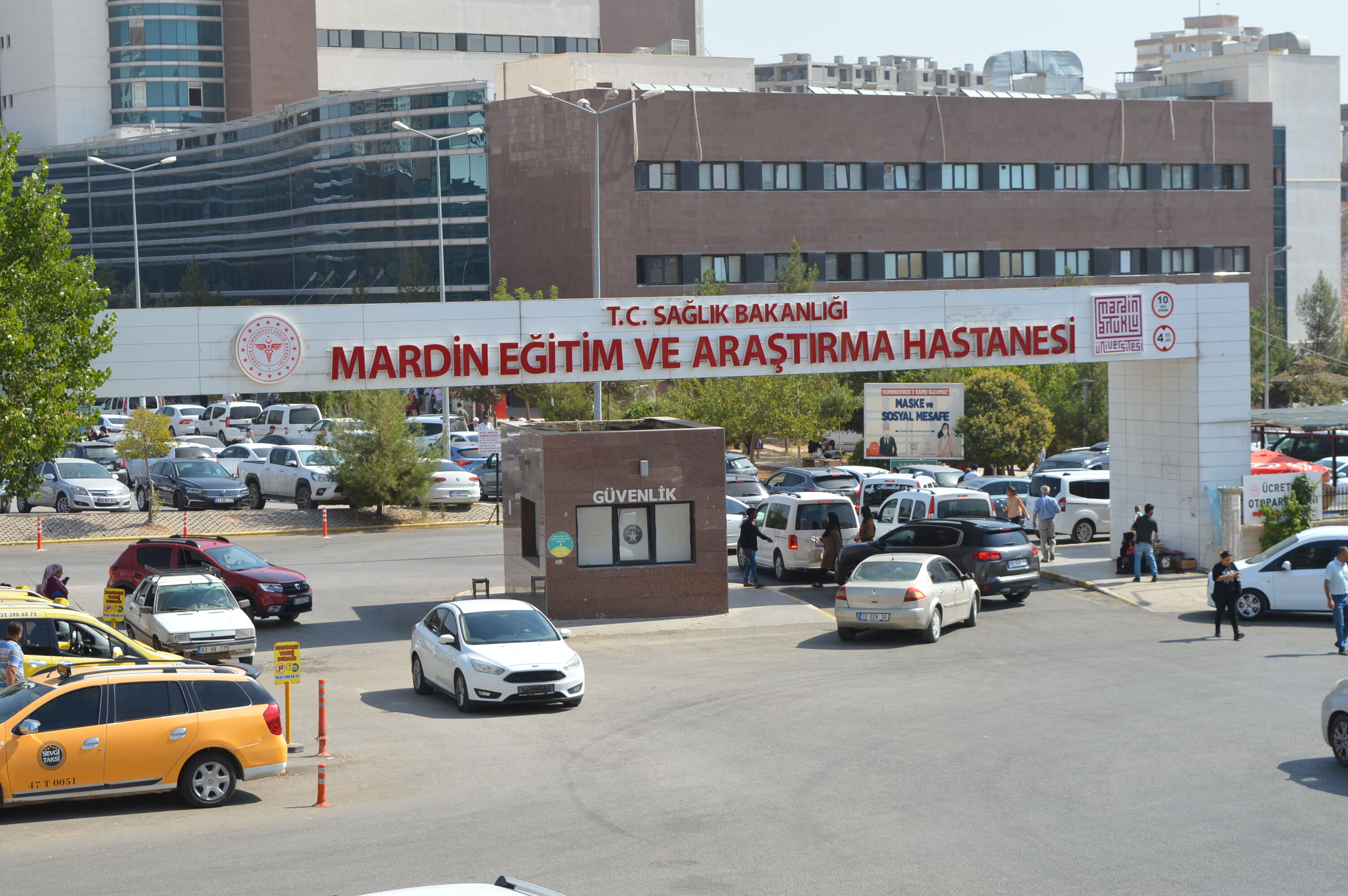 Otomobilde Uyuyakalan 4 Yaşındaki Muhammed Kurtarılamadı