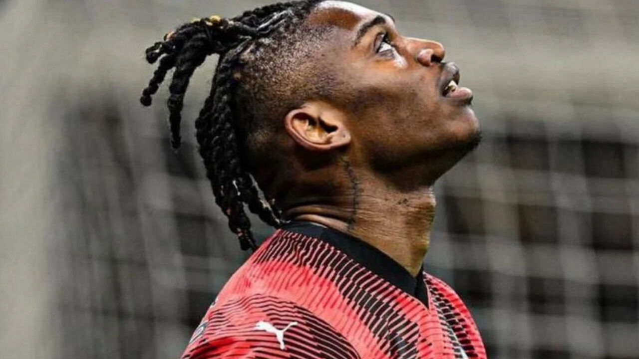 Rafael Leao Fenerbahçe'ye gelecek mi? Milan'ın transfer kararı ortaya çıktı
