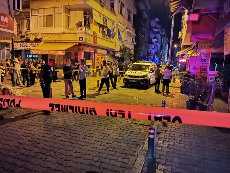 Sokak Ortasında Silahlı Kavga 5 Kişi Yaralandı (3)