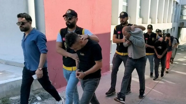 7 Ilçede Aynı Anda Baskın! Adreslerden Çıkanlar Şaşırttı (2)