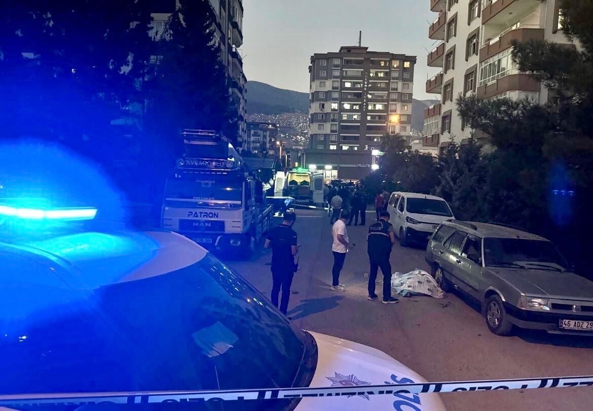 Kahramanmaraş’ta önce kadını sonra kendini öldürdü-1