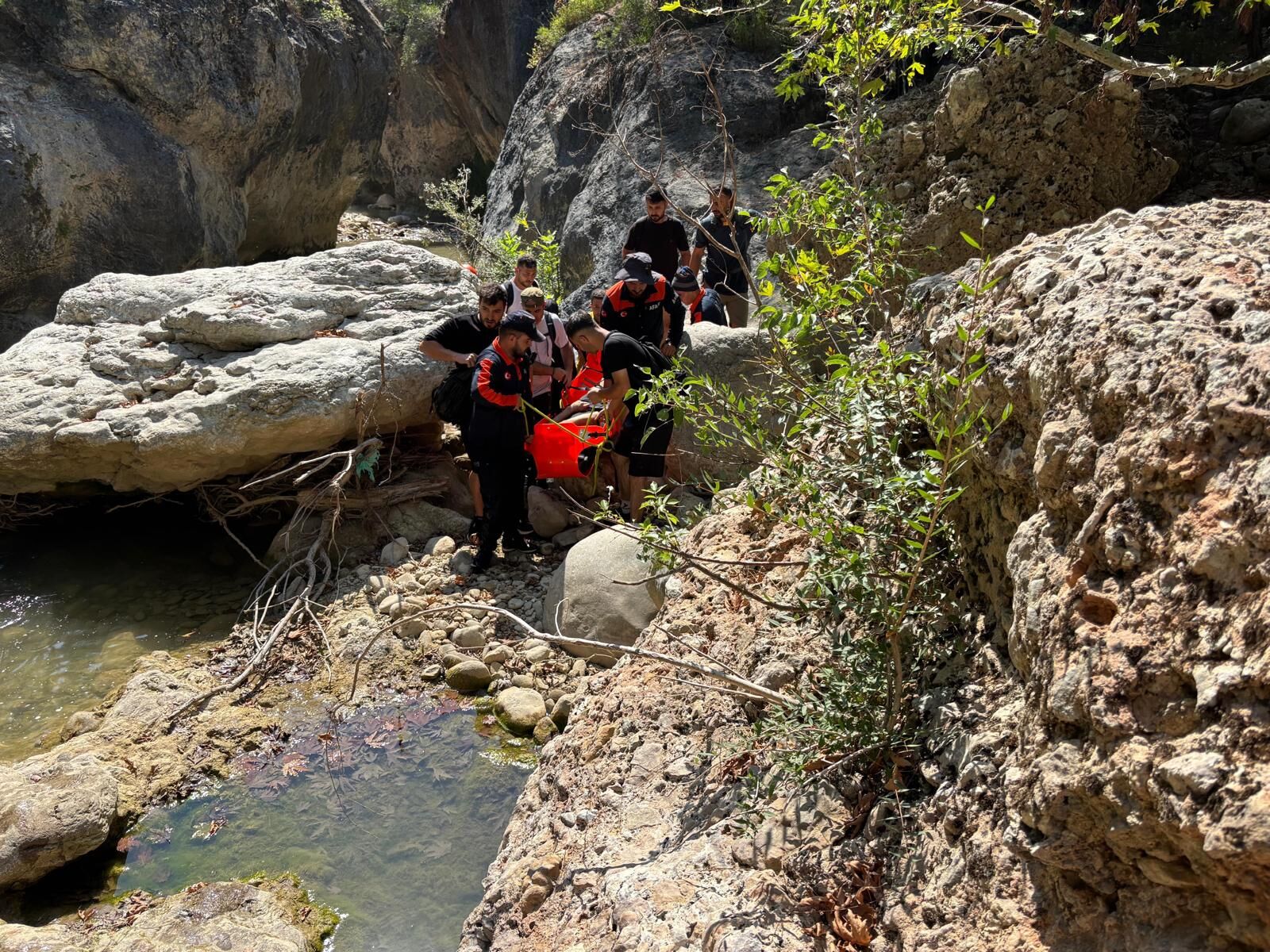 Kahramanmaraş’ta Şelale Kanyonu’nda düşen vatandaş kurtarıldı