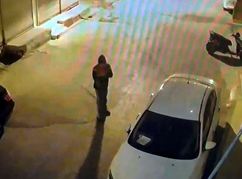 Adana'da Aynı Ailenin Araçlarına 2 Gün Üst Üste Silahlı Saldırı (2)