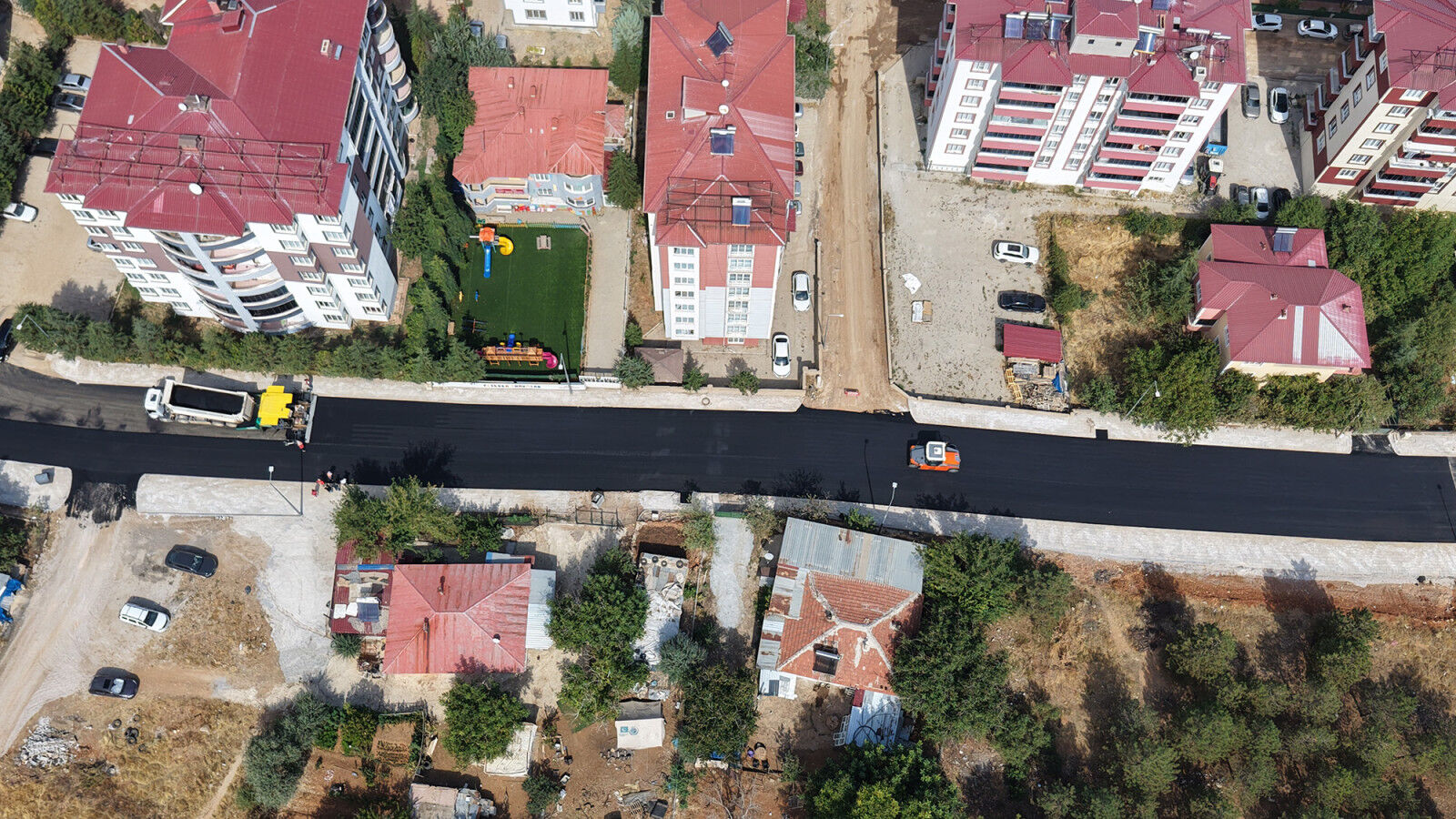 Afşin’de 1,5 Kilometrelik Atlas Caddesi Baştan Sona Yenileniyor (5)